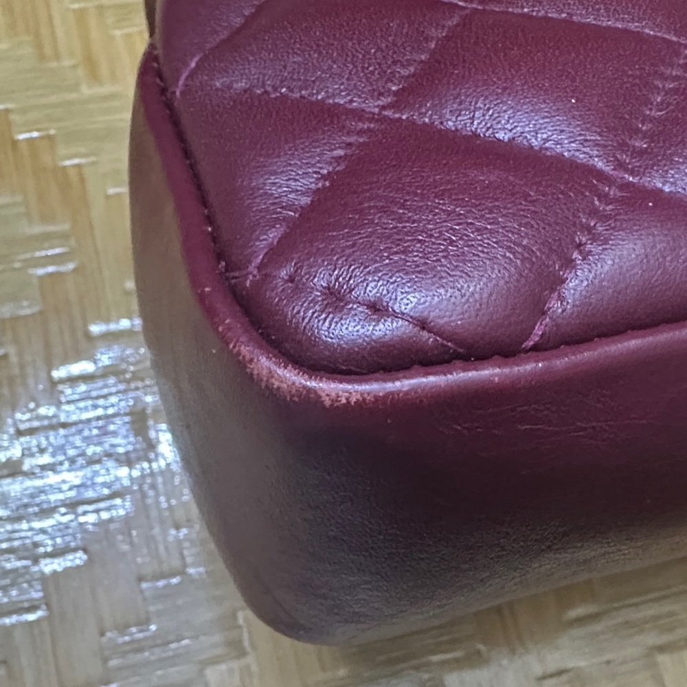 Made in Italy Elegant Burgundy Quilted Chain Bag Turn-lock - Picture 7 of 15
